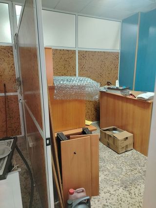 Local comercial en alquiler en Parque Victoria Eugenia en Málaga