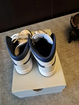 Air Jordan 1 Mid Taglia 38.5