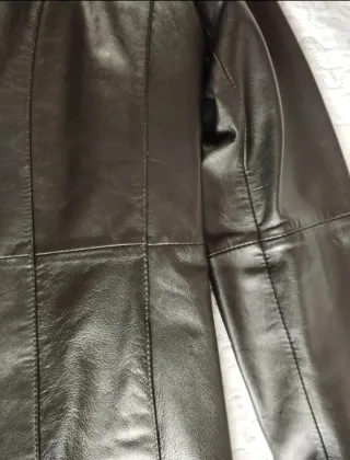 Chaquetón de piel negro mujer