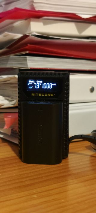 Cargador Nitecore UCN1
