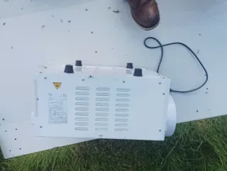 Mini aire acondicionado blanco