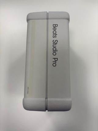 Beats Studio Pro Negros