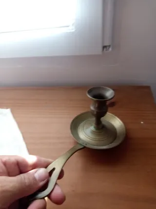 Candil antiguo de bronce