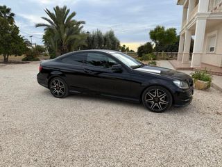 Mercedes-Benz C coupe amg black edicion 250cdi