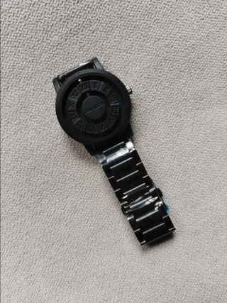 Aprovecha!Reloj acero inoxidable magnético