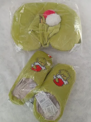 Conjunto Almohada Cervical + Zapatillas Grinch