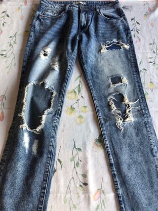 Jeans strappati blu