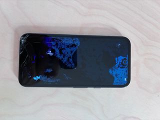 Google Pixel 8a 128GB Negro - Pantalla Rota -Libre