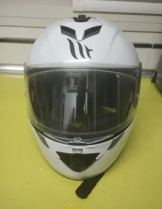 Casco MT Talla XL Nuevo