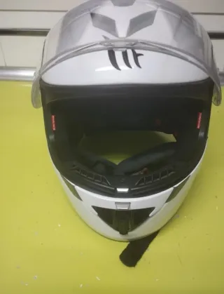 Casco MT Talla XL Nuevo