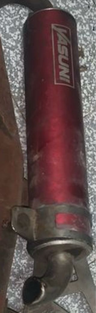 Tubo de escape Yasuni rojo