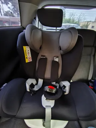 2 sillas para coche en PERFECTO ESTADO.