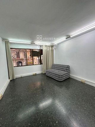 Oficina en venta en La Nova Esquerra de l'Eixample en Barcelona