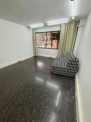 Oficina en venta en La Nova Esquerra de l'Eixample en Barcelona