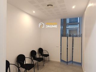 Local comercial en venta en Instituts - Universitat en Lleida