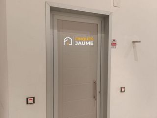 Local comercial en venta en Instituts - Universitat en Lleida