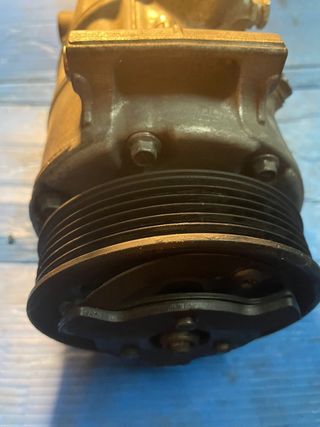 Compresor de aire acondicionado