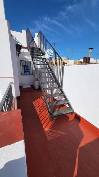 Casa adosada en venta en Las Almenas en Tomares