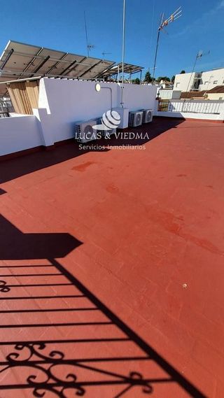Casa adosada en venta en Las Almenas en Tomares