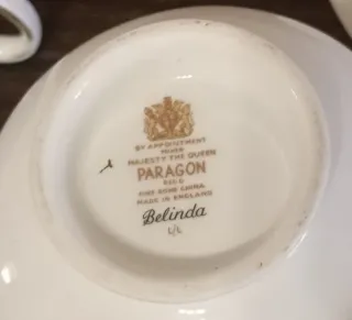 Juego 3 Tazas+Azucarero+Platillo paragon,belinda