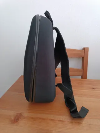 Mochila pequeña NKI negra