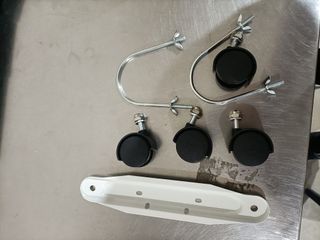 - Cecotec Aspirador de Sólidos y Líquidos de 20