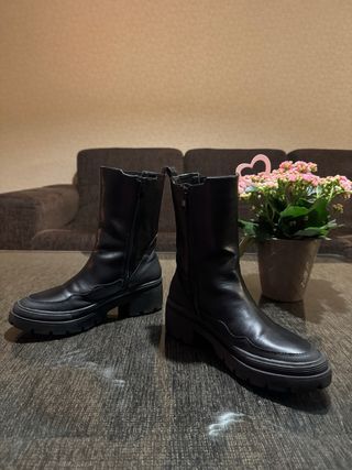 Botines negros talla 37 en buen estado
