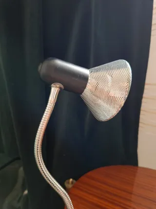 Lampada da tavolo stile industriale