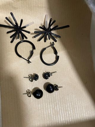 Gafas de sol y pendientes