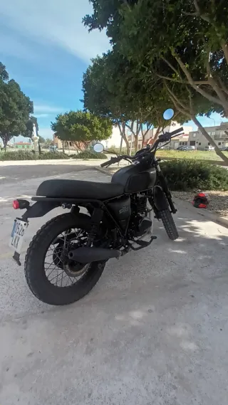 Moto Brixton Felsberg 125cc