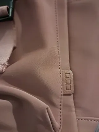 Mochila bajo asiento rosa