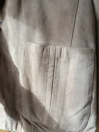 Chaqueta de piel de ante marrón