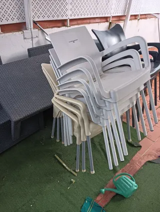 Sillas de terraza apilables de plástico