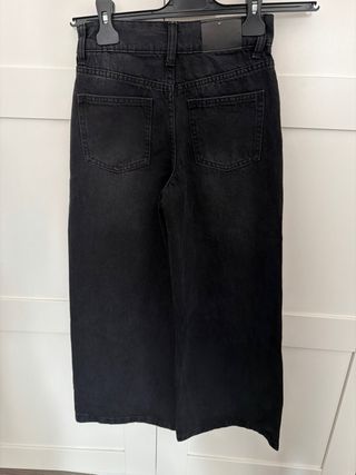 Pantalón vaquero negro adornado 9a / 134cm