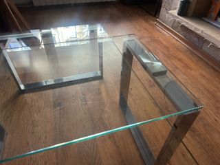 Juego de mesas centro cristal y acero