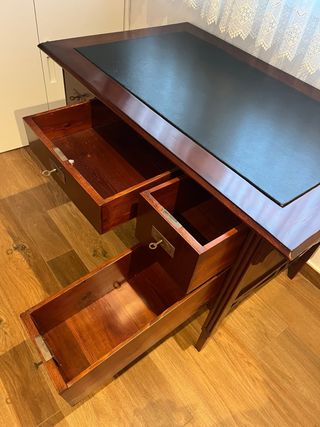 Escritorio Madera y Piel Antiguo