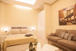 Estudio en alquiler en Almagro en Madrid
