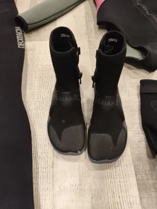 Conjunto Neopreno 5mm + Accesorios 3 mm.