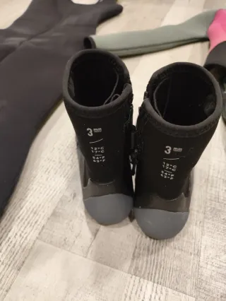 Conjunto Neopreno 5mm + Accesorios 3 mm.