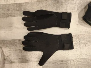 Conjunto Neopreno 5mm + Accesorios 3 mm.