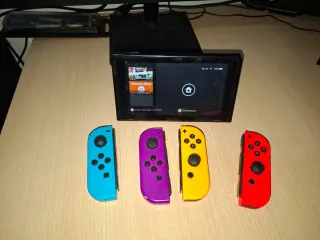 Nintendo Switch + 4 mandos + Dock