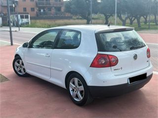 Volkswagen Golf 1.9TDI 105cv