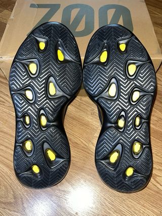 Adidas Yeezy Boost 700 V3 Alvah 43