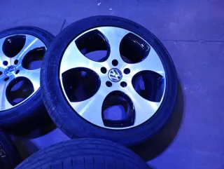 4 LLANTAS 17 VOLKSWAGEN LOOK DETROIT GTI Y GOMAS