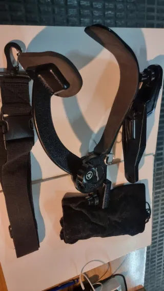 Estabilizador de hombro para cámara