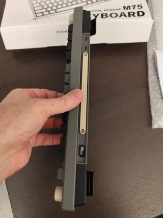 Teclado RK Royal Kludge M75 Beige/Gris