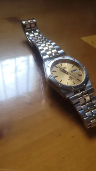 Seiko SQ 100 Sports Royal Oak