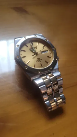 Seiko SQ 100 Sports Royal Oak