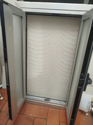 Ventanas aluminio gris 58.5x95 y 60x97