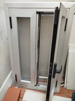 Ventanas aluminio gris 58.5x95 y 60x97